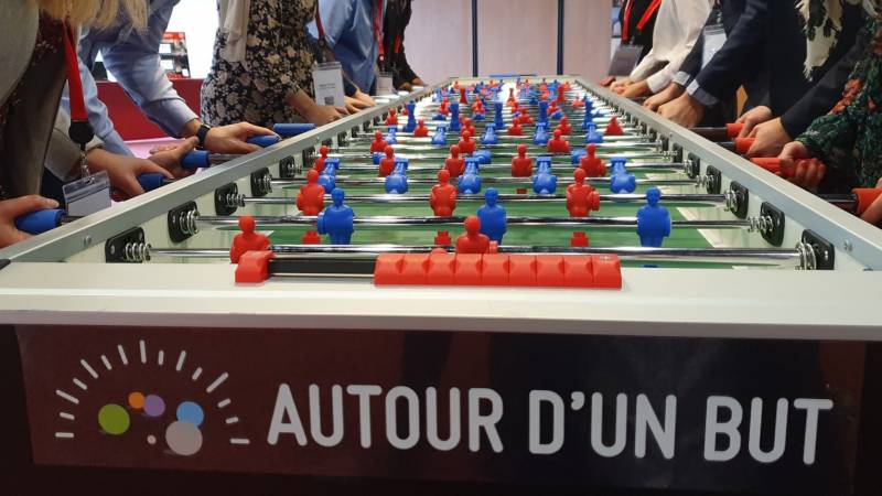 Location Baby-foot géant 7 contre 7 ou 11 contre 11 pour une soirée d'entreprise ou d'association à Lyon dans le Rhône 69 région Auvergne Rhône Alpes