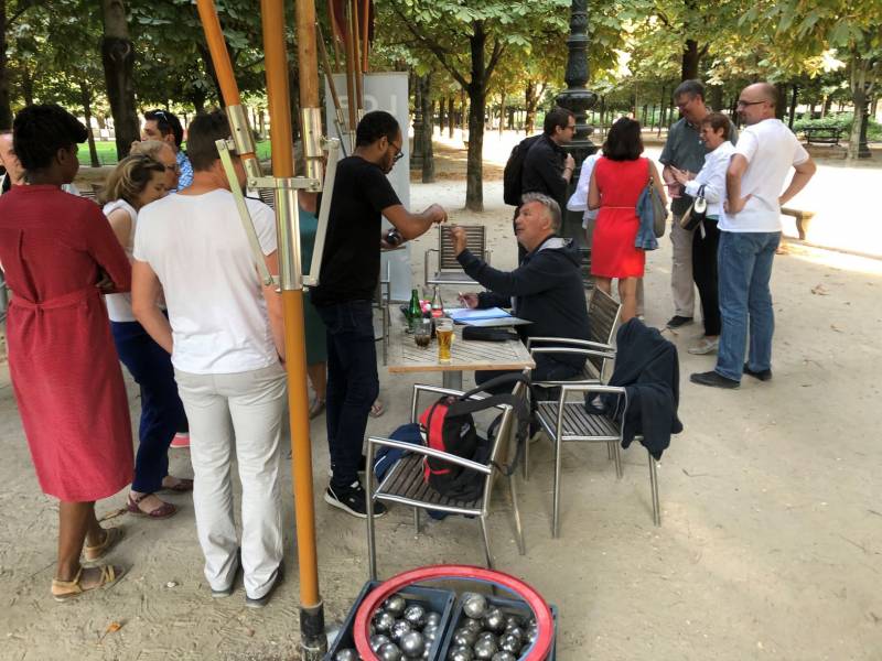 Florence animation pétanque 30 personnes Paris jardin des tuileries